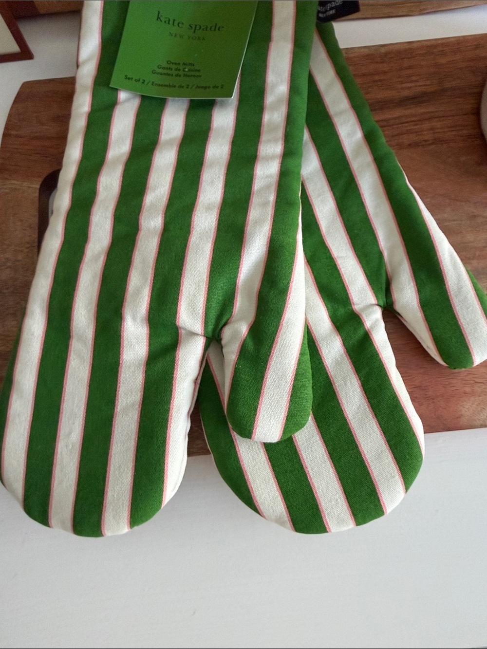 Kate Spade New York Pink Green Cream and Pink Oven Mitts NWT - Picture 2 of 6